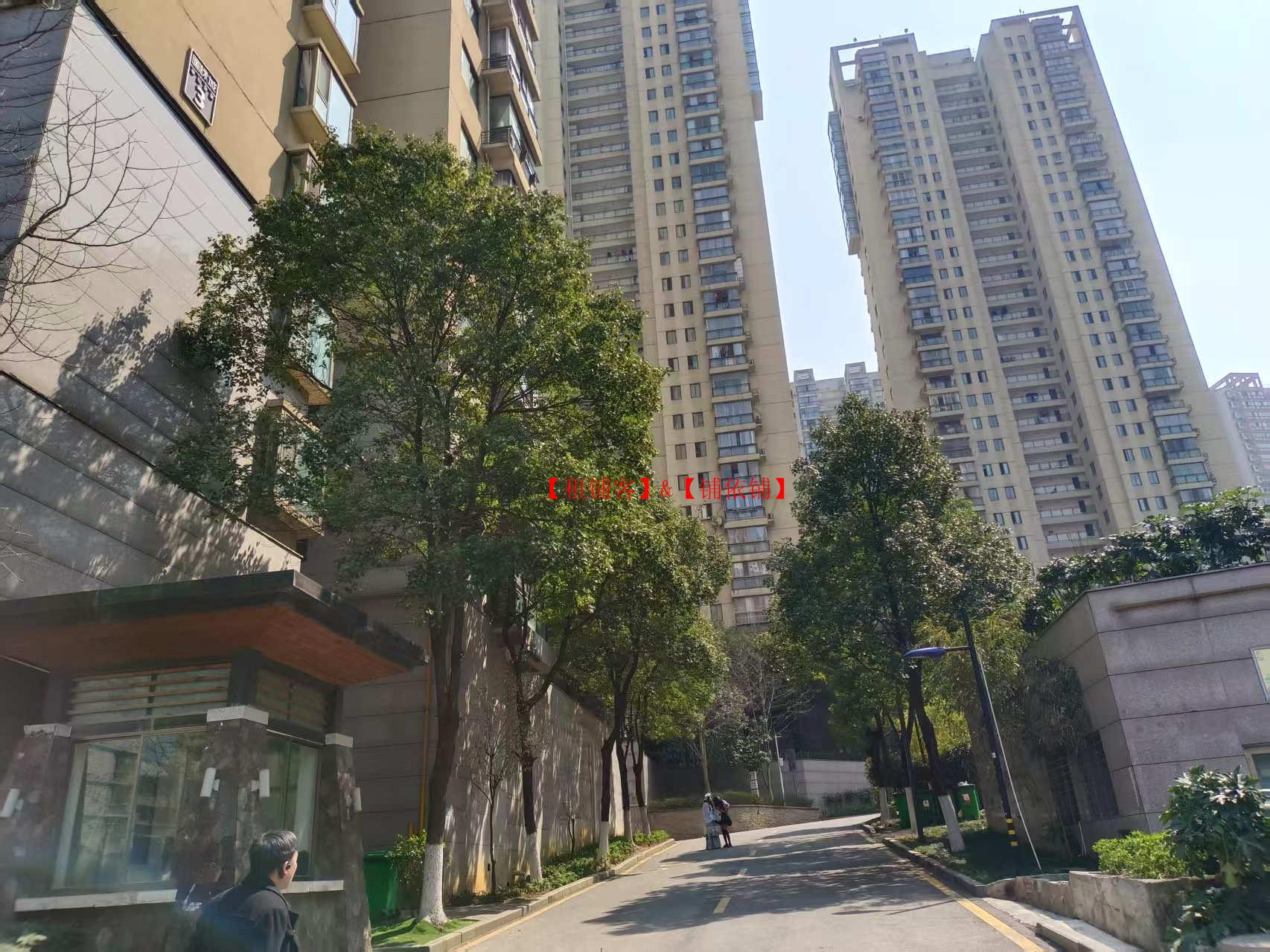 南明区国际城F组团韵达快递超市转让